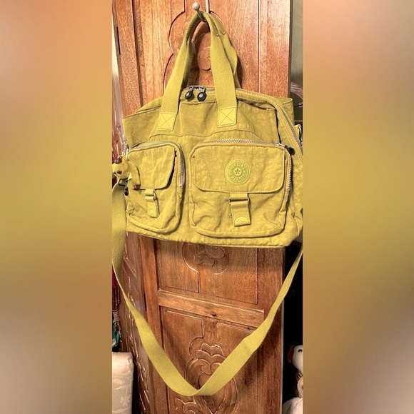 Kipling Carry On/Laptop Bag with Shoulder strap - Picture 2 of 15